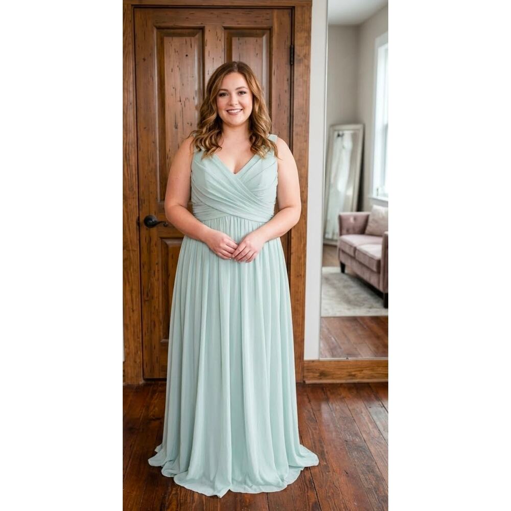 David's Bridal Light Green Maxi Dress size 20